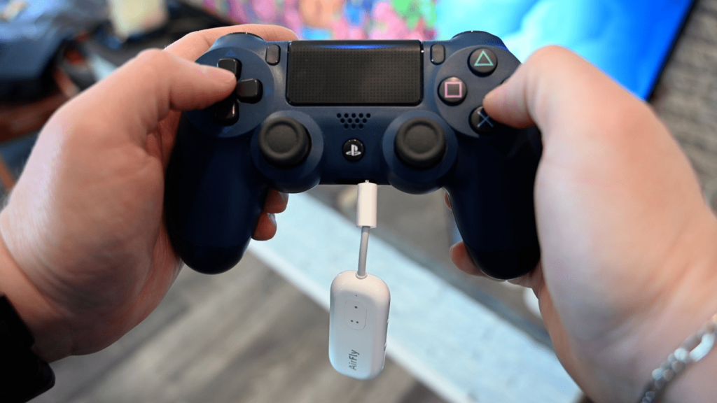 Connect your AirFly to your PS4 controller