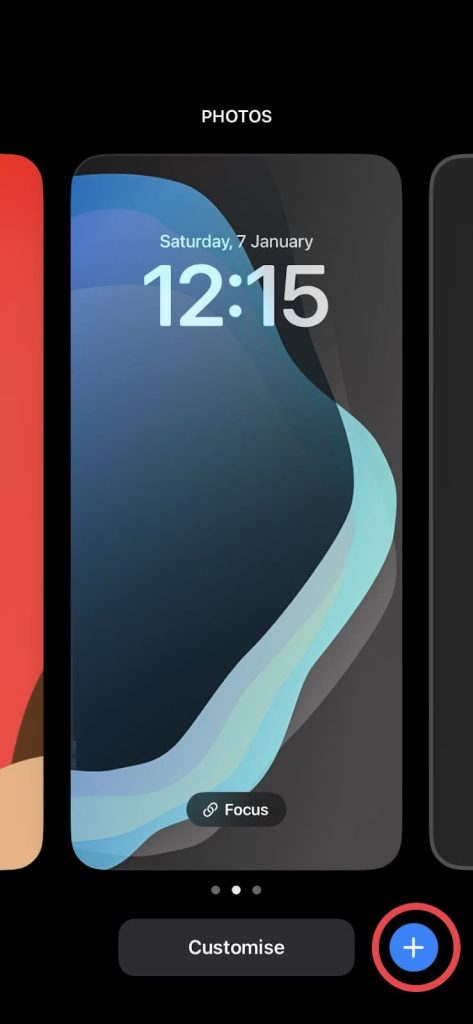 Multiple wallpapers on iPhone 